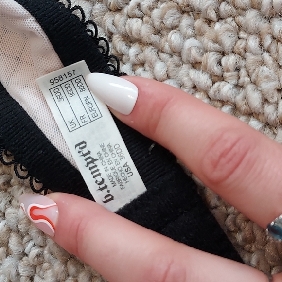 B.temptd Black and Pink Lace Bra - Picture 5 of 7